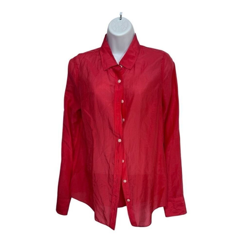 J.Crew button-down shirt with a relaxed fit and a touch of sheen #preppy #casual